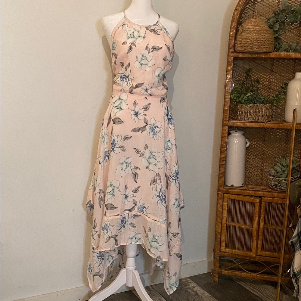 Fairy hem sundress Candie’s Pink Floral Sleeveless Handkerchief Dress large